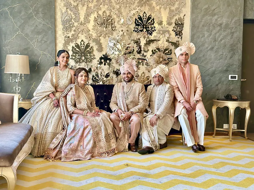 The groom's family styled together