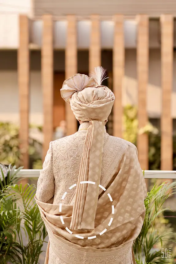 The drape, seen from the back